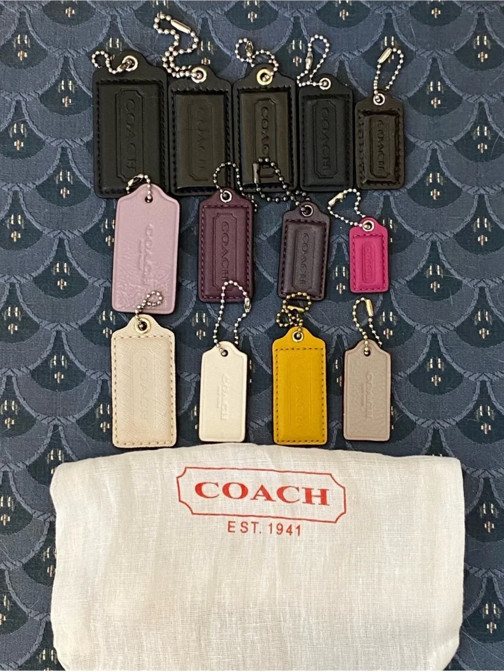 5/-2in inch Coach leather tags bundled🥰